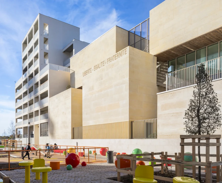 Новая школа Les Fabriques в городе Марсель, Франция