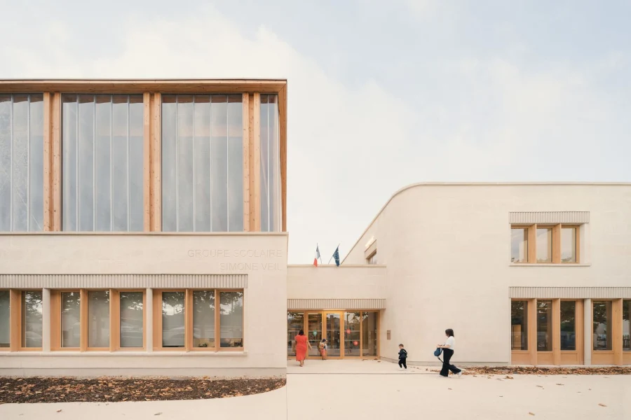 Школьный комплекс Симоны Вейль в Трамбле-ан-Франс, Франция