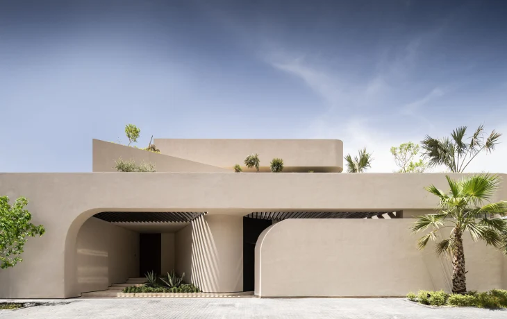 Дом-ракушка с бассейном в городе Абдулла аль-Салем, Кувейт