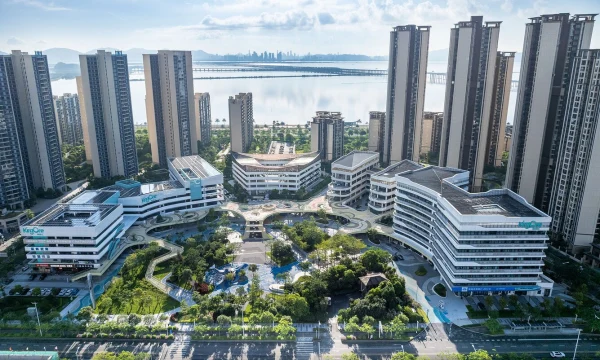 Общественный центр KING ONE в городе Чжухай, Китай Общественный центр KING ONE в городе Чжухай, Китай