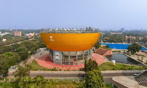 Новый Центр для игры в бадминтон в форме волана, Индия