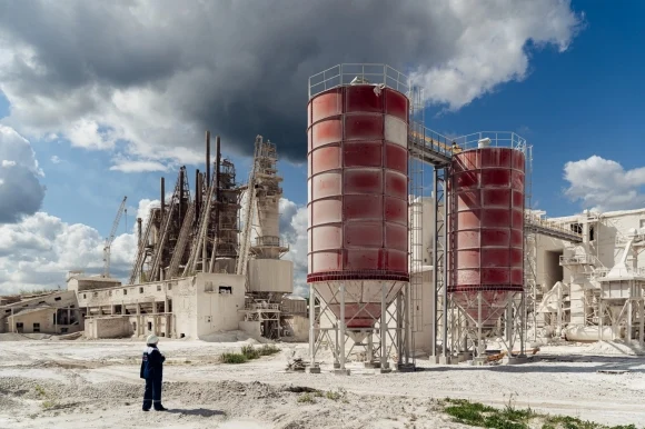 &laquo;Цемрос&raquo; просит допустить его к приватизации &laquo;Востокцемента&raquo;