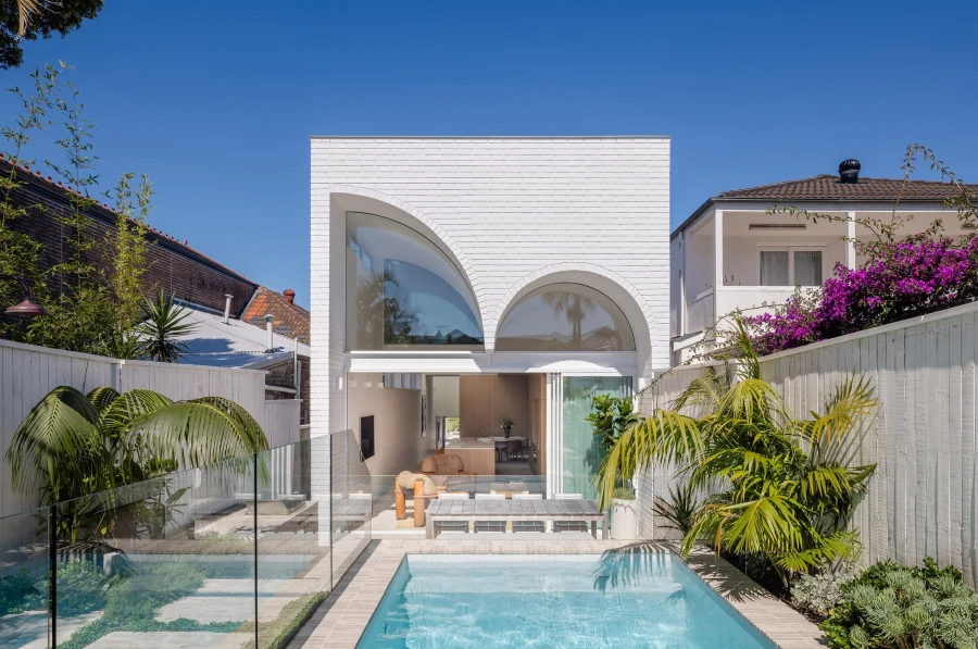 &laquo;Лунный дом&raquo; в стиле неоклассицизма в городе Сидней, Австралия