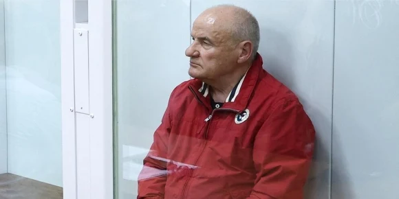 Из «Патриота» срубили дом, гараж  и баньку