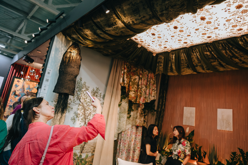 ​От теории плоской земли до игры в петанк: чем удивят звезды интерьерного дизайна на HomeTextile х HomeDesign