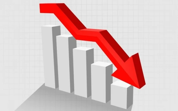 Инвестиции в коммерческую недвижимость РФ упали почти на 40% за квартал