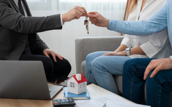 В Росреестре предложили не отдавать квартиры до возврата денег покупателю