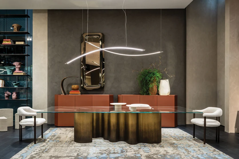 Дизайн в столовую: необычный стол из Италии