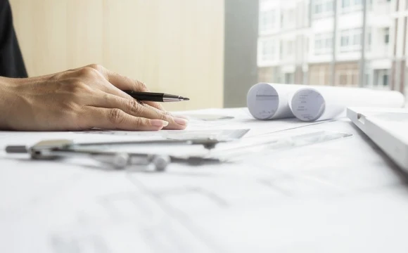 В РФ приняли более 500 поправок в законы для сокращения строительного цикла