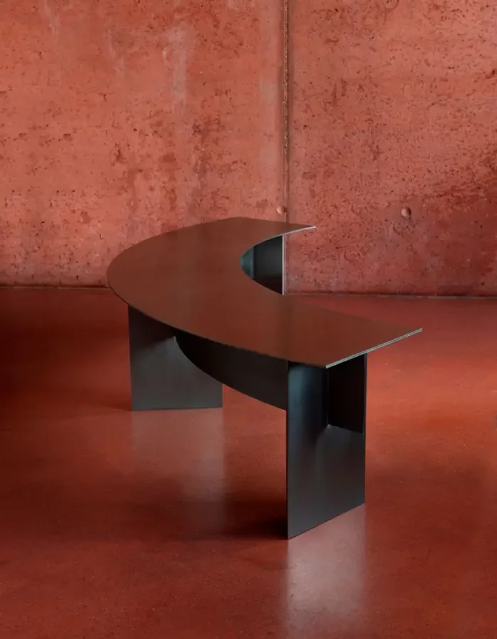 Интерьер как манифест: хром, жемчуг и &laquo;сигарная&raquo; палитра в трендах 2026 года