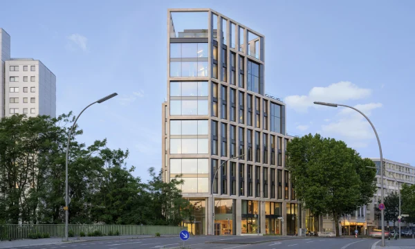 Завершено новое офисное здание B-One в Берлине, Германия
