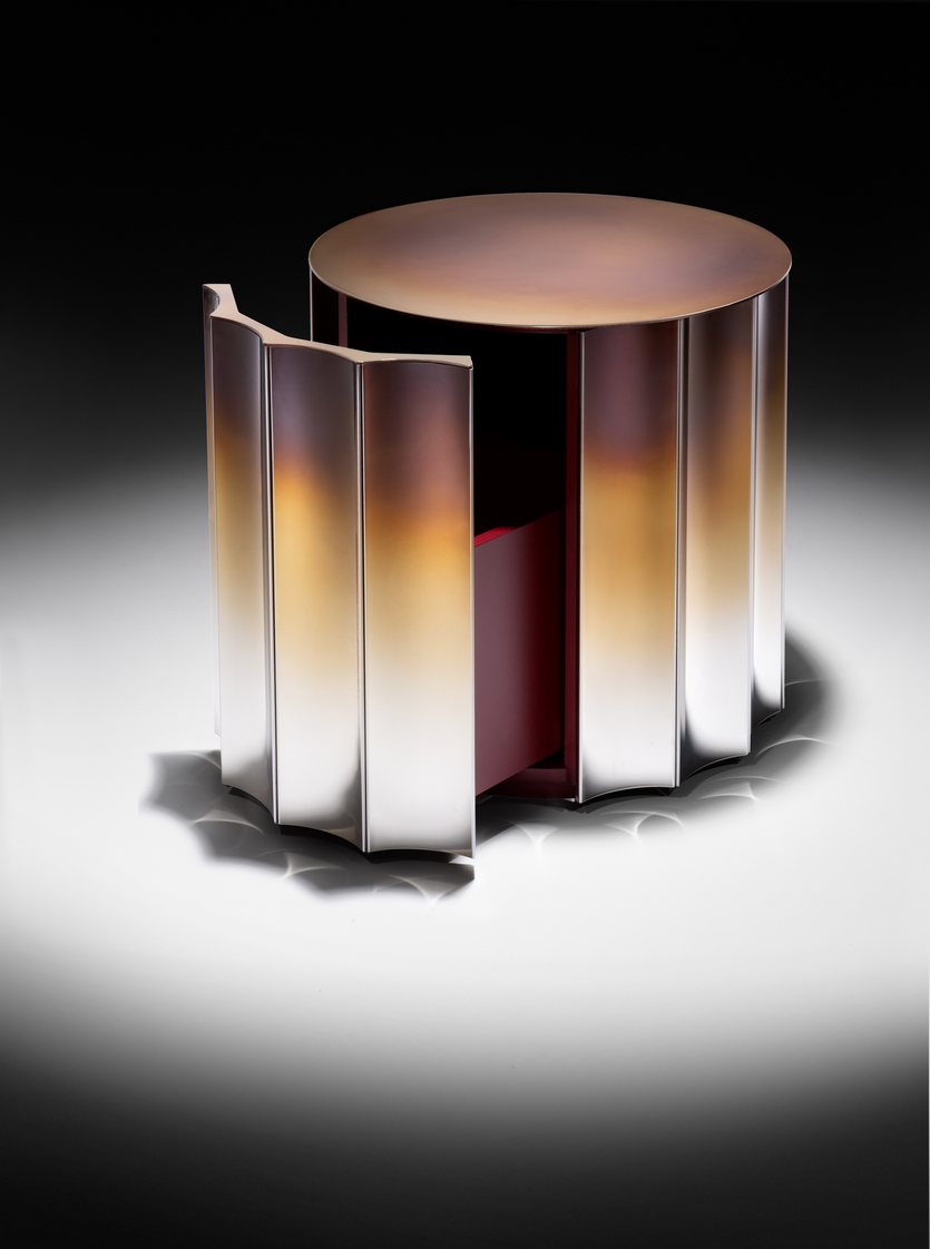 Новая античность: дорические колонны в дизайне комодов