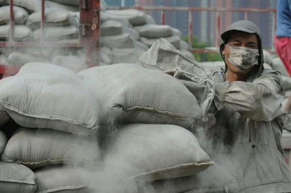 На цементные рынки стран ЕАЭС фатально давит китайский цемент На цементные рынки стран ЕАЭС фатально давит китайский цемент