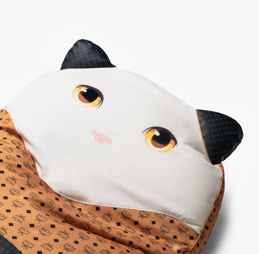 Милее некуда: пуфы для кошатников