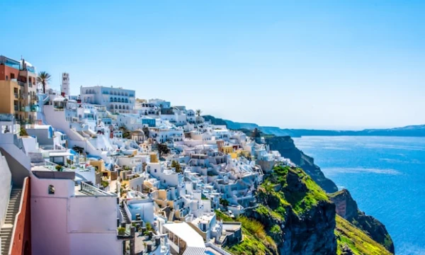 Покупатели из-за рубежа все чаще выбирают дорогие варианты недвижимости в Греции по ряду причин