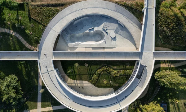 Завершён новый спортивный комплекс в Пти-Кевилли, Франция