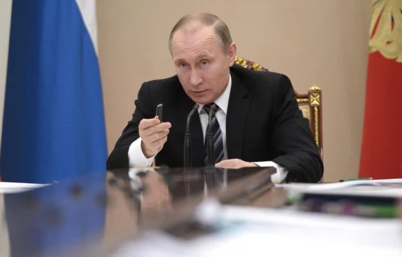 Путин поручил проработать предложения по развитию стройотрасли