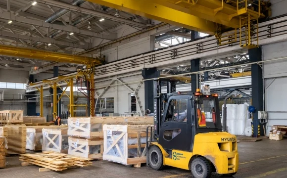 Ирек Файзуллин отметил работу по замене лифтов в Нижегородской области