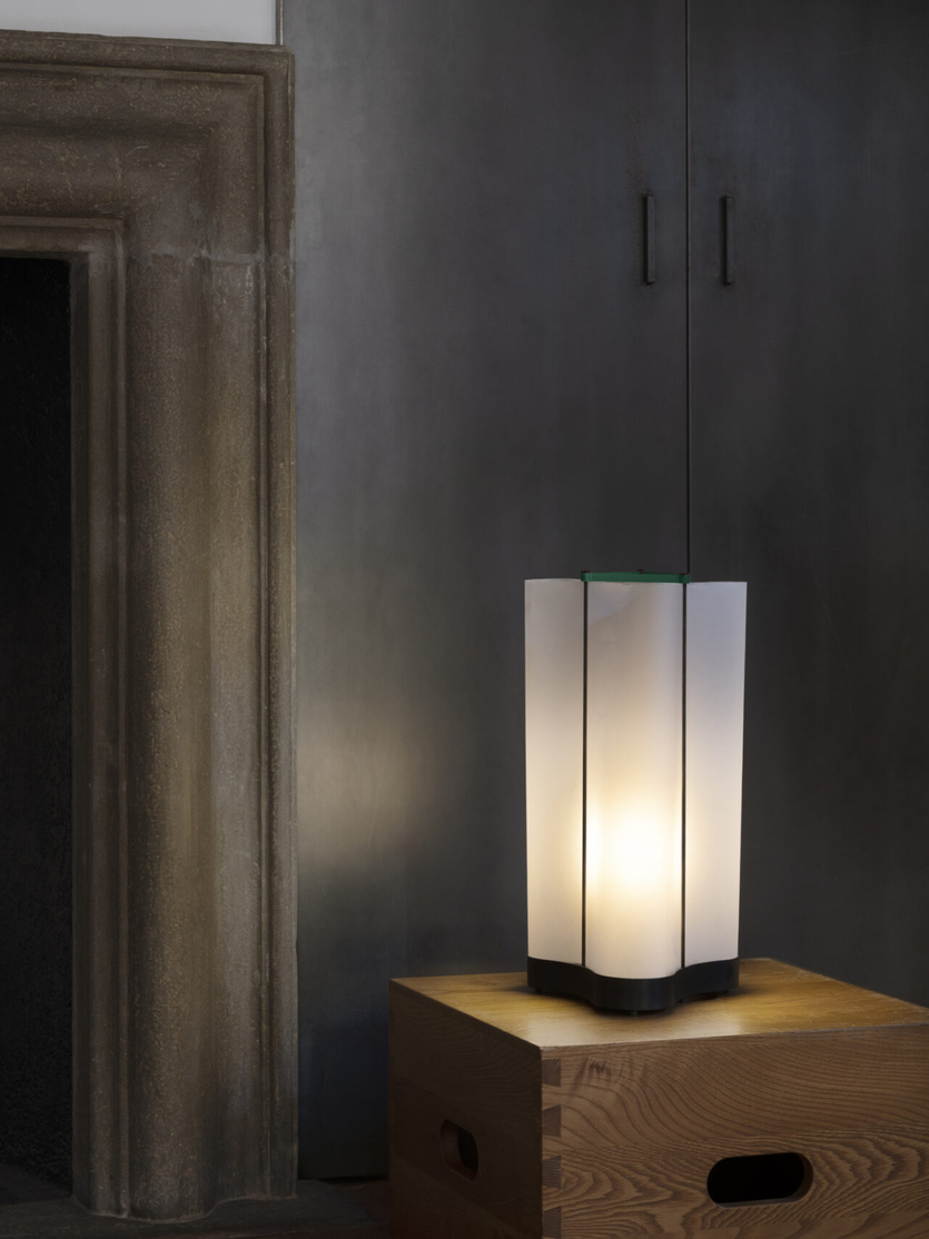 Лампа Cabanon Ле Корбюзье — в портфолио Nemo Lighting