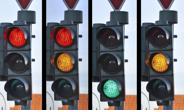 Светофоры: История, современность и будущее Светофоры: История, современность и будущее